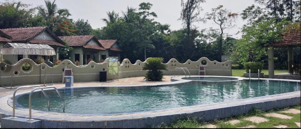 Breathing Earth - And Pool Resort Kolkata