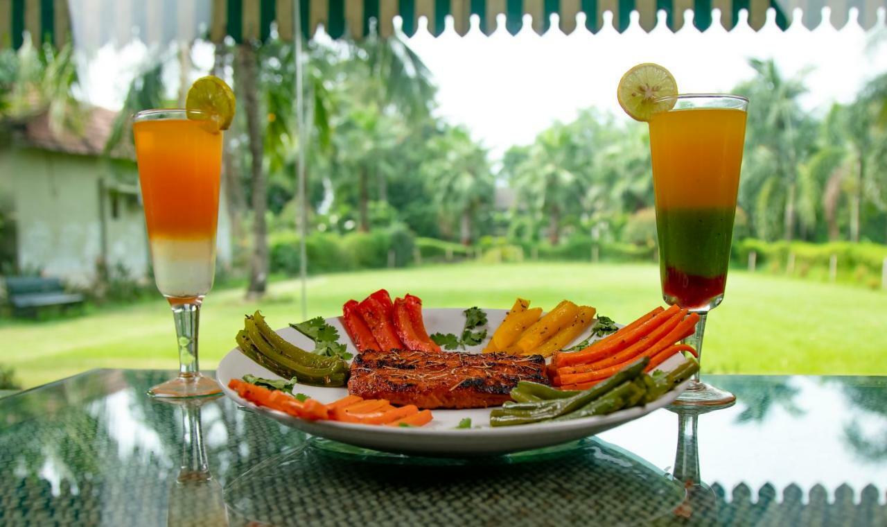 Breathing Earth - And Pool 4* Kolkata